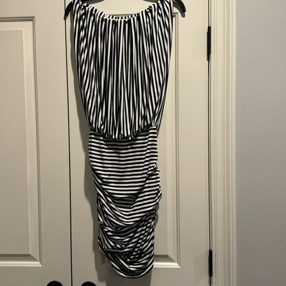 Max Studio sleeveless dress